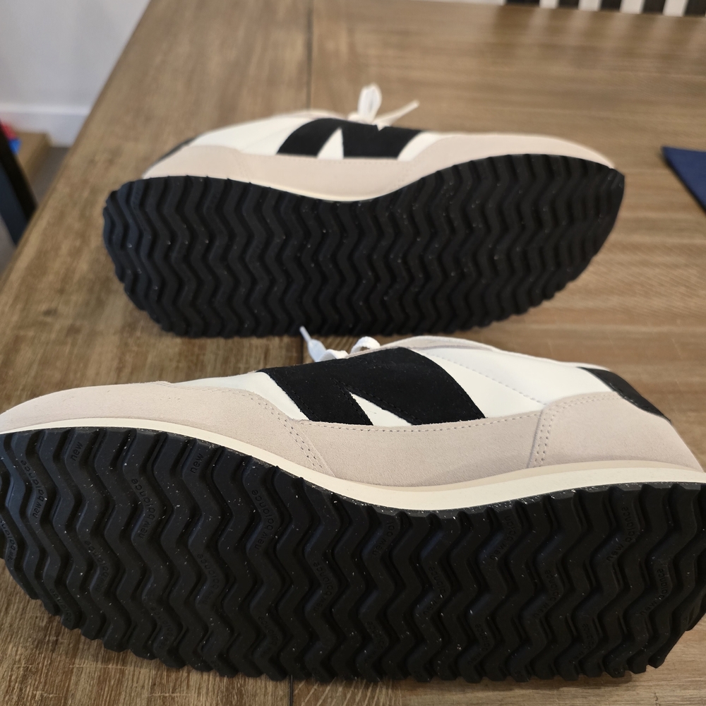 New Balance 237 - Picture 5 of 6